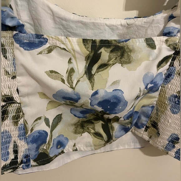 Abercrombie Scrunch Strap Poplin Top in Blue/Green Floral Print, Size XL - Picture 7 of 15